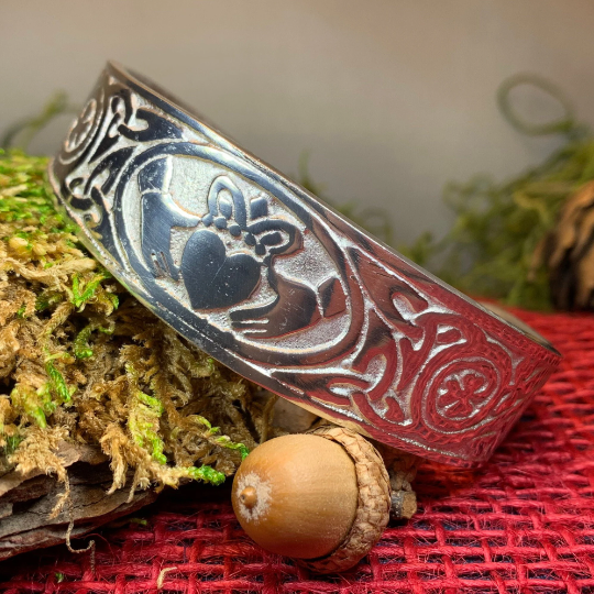 Galway Claddagh Cuff Bracelet