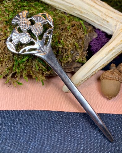 Euan Thistle Sprig Kilt Pin