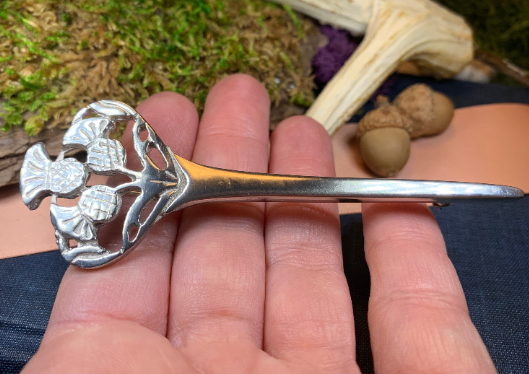 Euan Thistle Sprig Kilt Pin