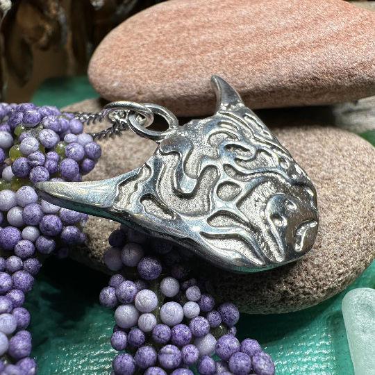 Hamish Highland Cow Necklace