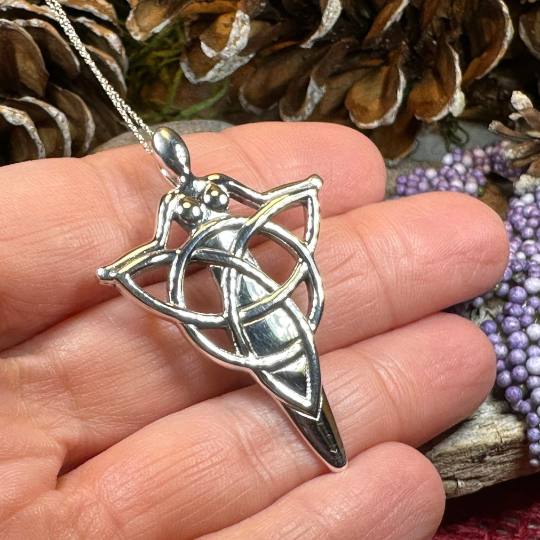 Danu Triquetra Necklace