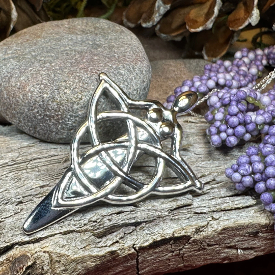 Danu Triquetra Necklace