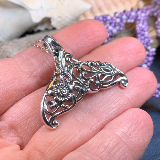 Flowers Whale Tail Necklace