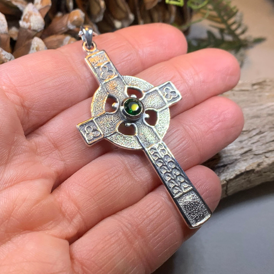 Gibrian Celtic Cross Necklace