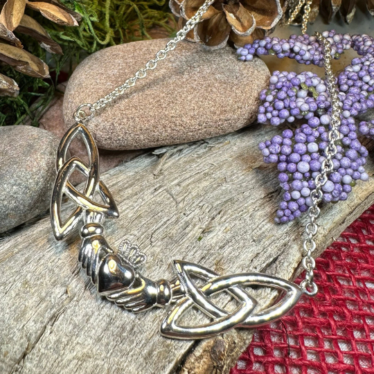 Claddagh Lasting Love Necklace