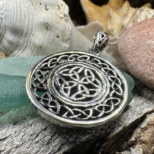 Runa Four Trinity Knot Necklace