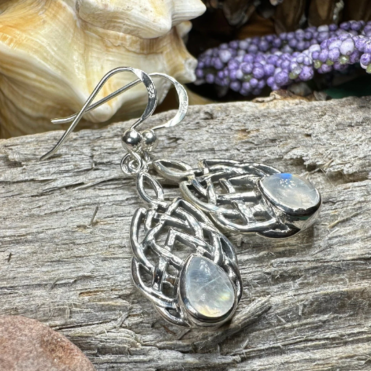 Abria Celtic Knot Earrings