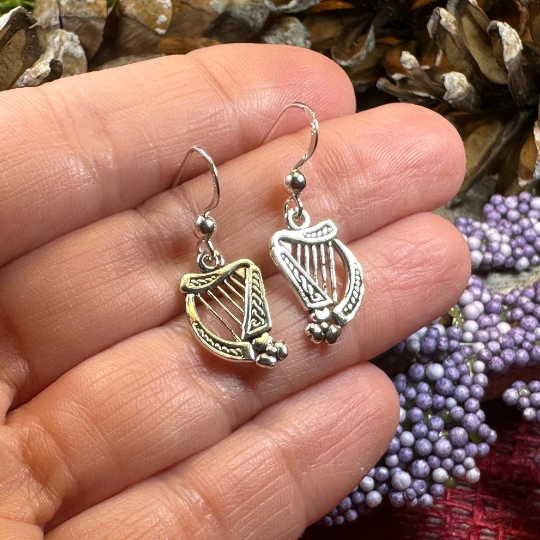 Sarai Harp Earrings