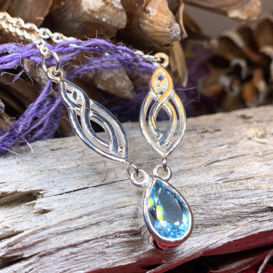 Lilias Celtic Knot Necklace