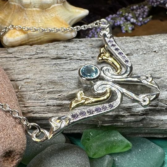 Kenndra Trinity Knot Necklace