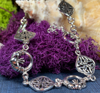 Kira Claddagh Celtic Knot Bracelet
