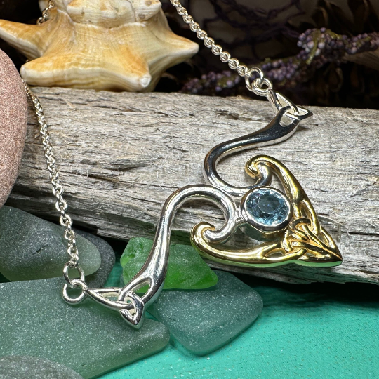 Koribella Trinity Knot Necklace