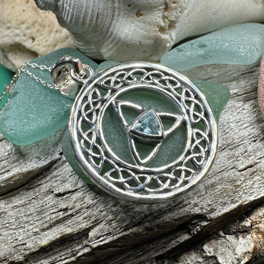 Nyx Trinity Knot Necklace