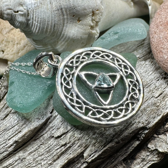 Nyx Trinity Knot Necklace