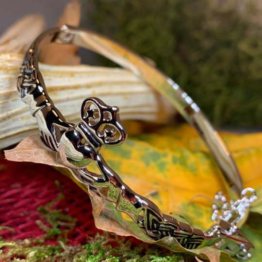 Claddagh Irish Bracelet