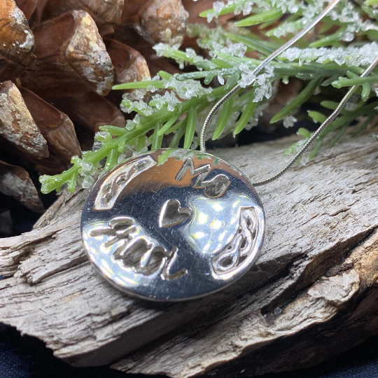 Gaelic "My Love" Necklace