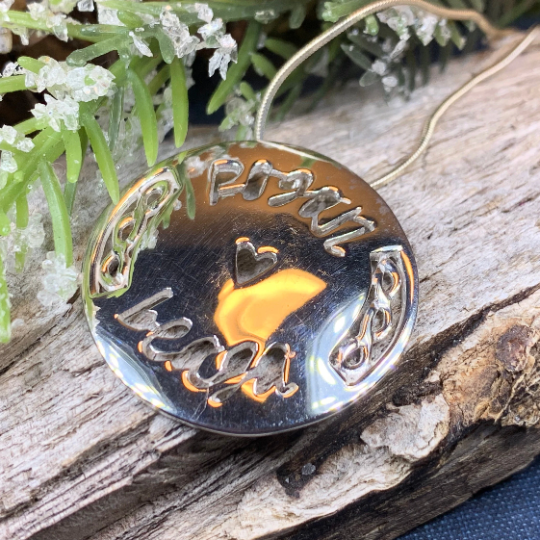 Gaelic "Little Kisses" Necklace