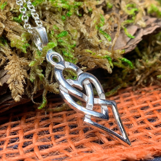 Fior Celtic Love Knot Necklace