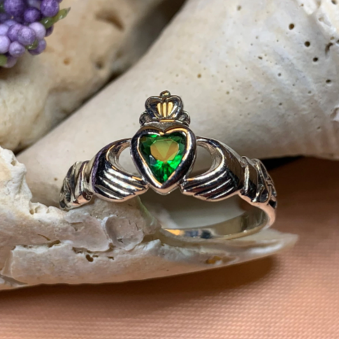 Claddagh Trinity Knot Ring