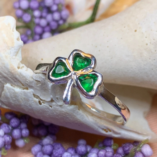 Emerald Isle Shamrock Ring