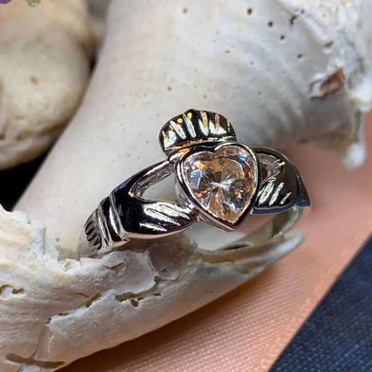 Champagne Diamond Claddagh Ring