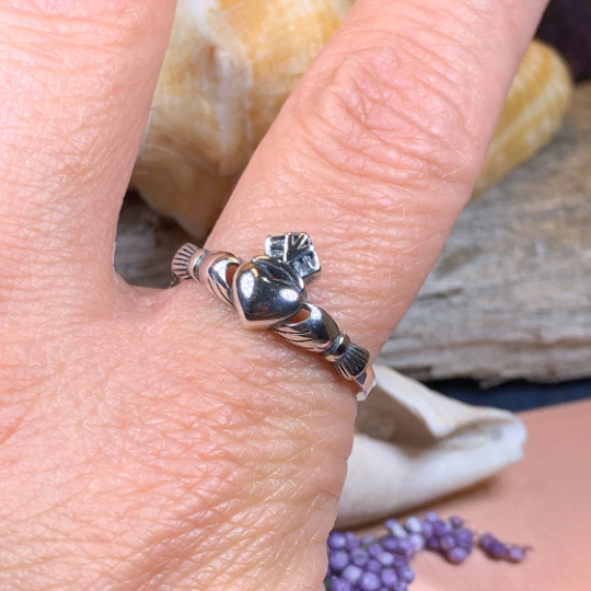 Dunlavin Claddagh Ring