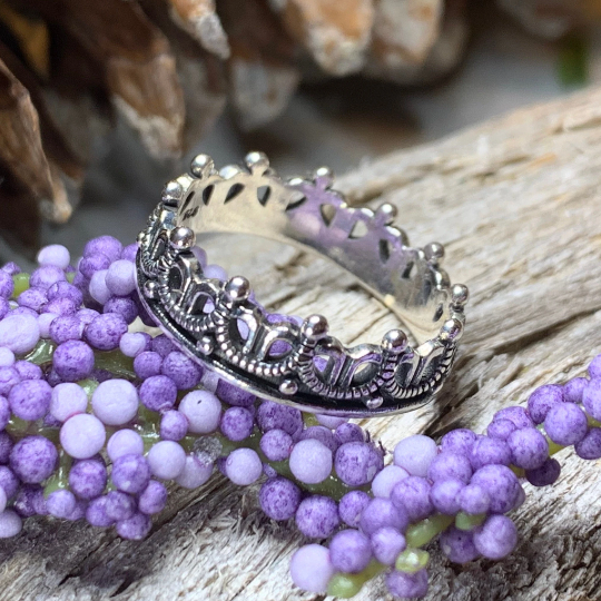 Elizabeth Crown Ring