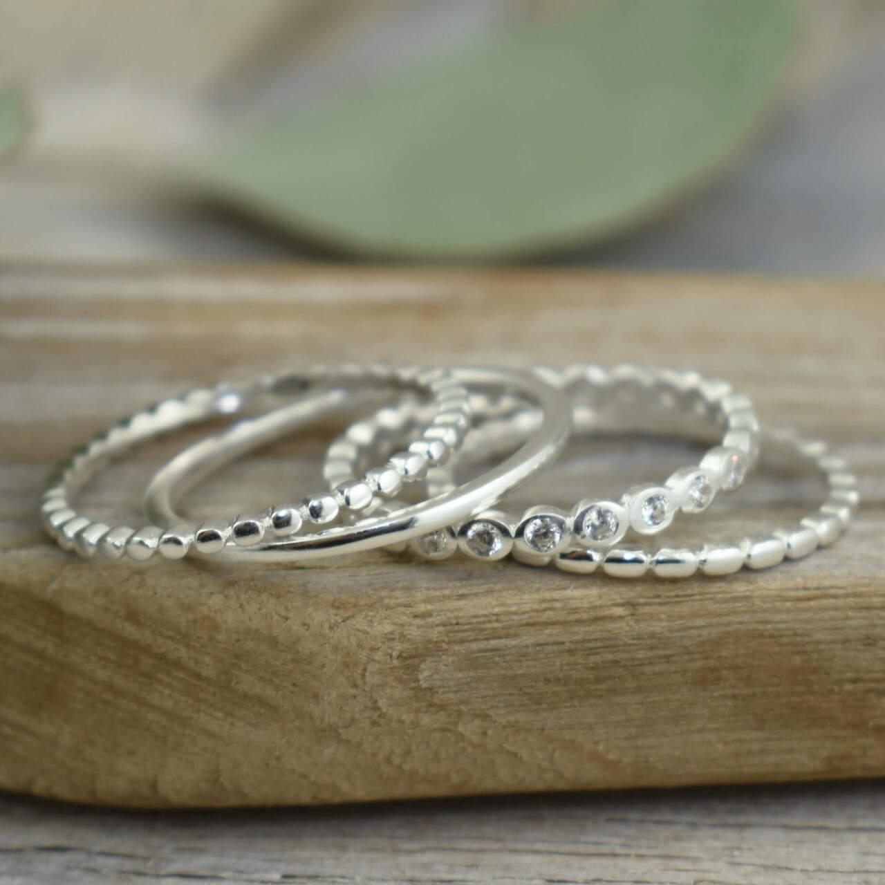 Simple Stack Rings (Set of 4)