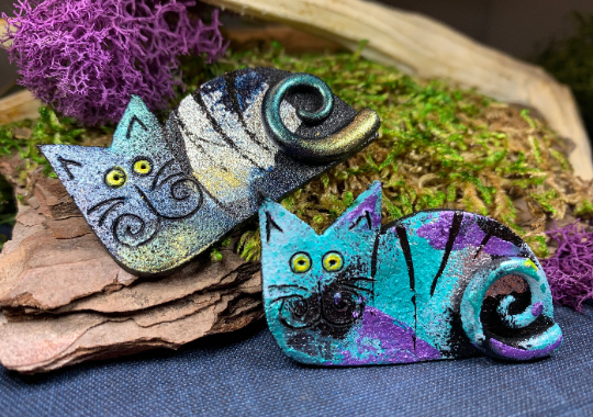 Quirky Cat Brooch