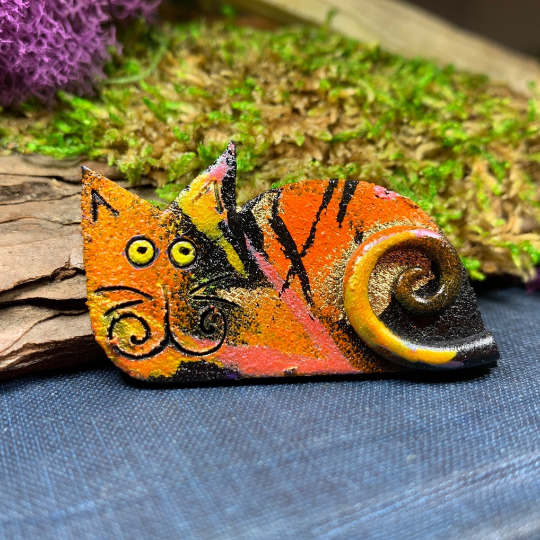 Quirky Cat Brooch