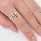 Echo Trinity Knot Ring