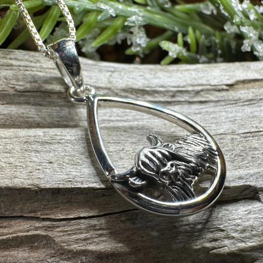 Little Hamish Highland Cow Necklace