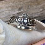 Claddagh Chevron Ring