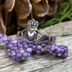 Clara Claddagh Ring