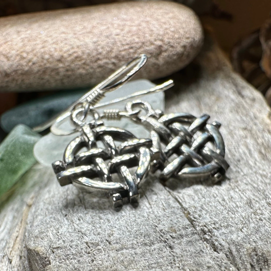 Shield Knot Earrings