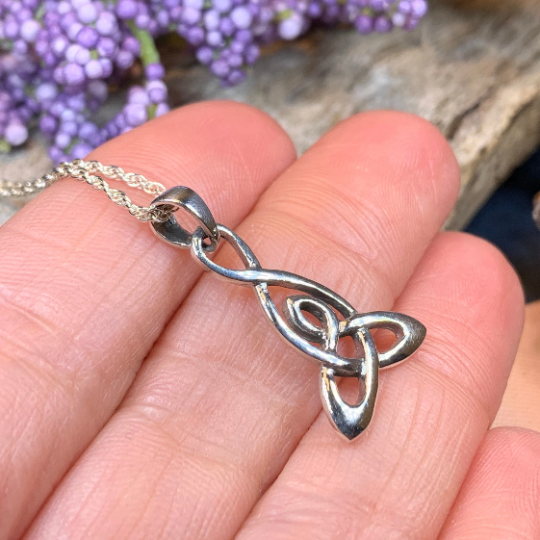 Mother's Knot Necklace