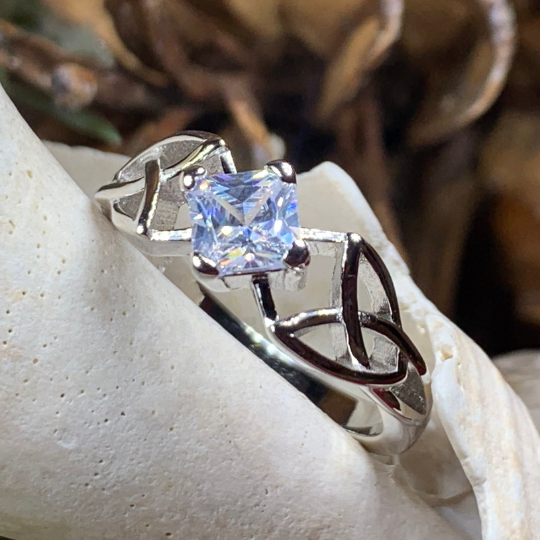 Sylvia Trinity Knot Ring