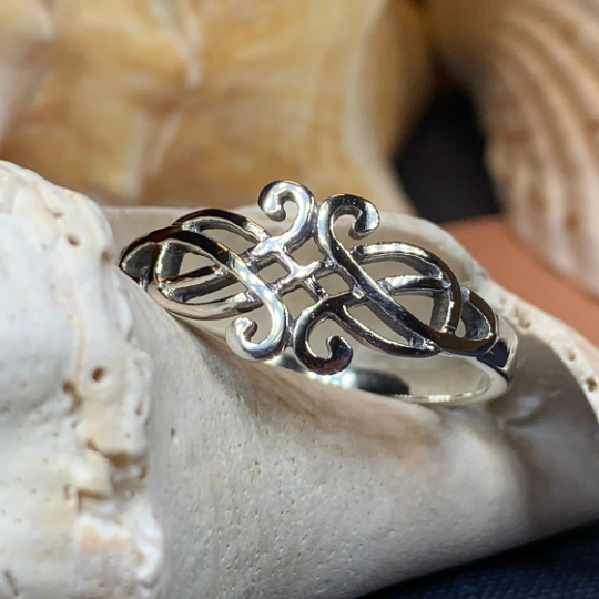 Nataly Celtic Knot Ring
