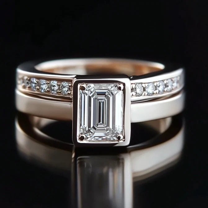 Vintage Elegance Silver Zirconia Ring